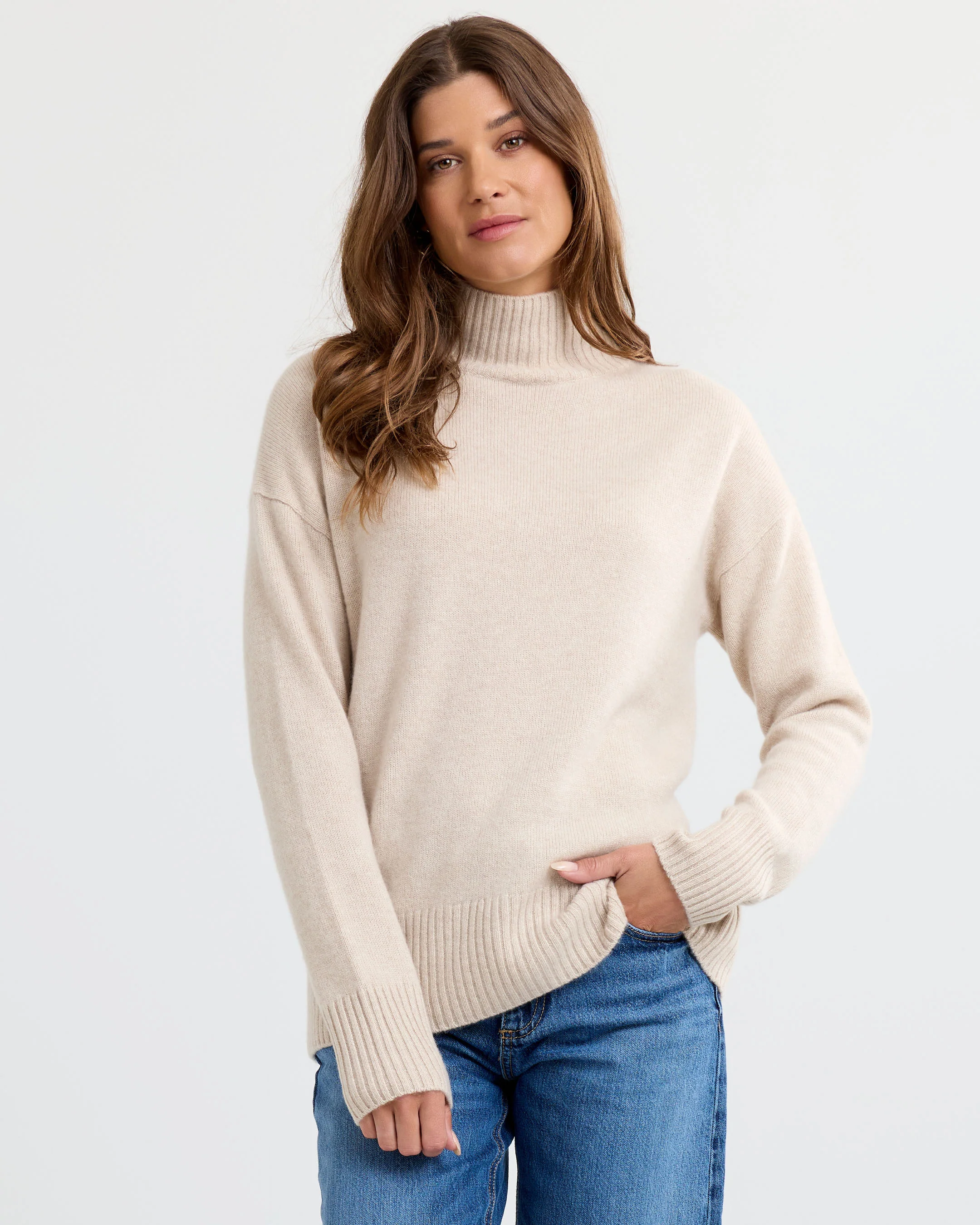 Oversized Cashmere Pullover - Image 3