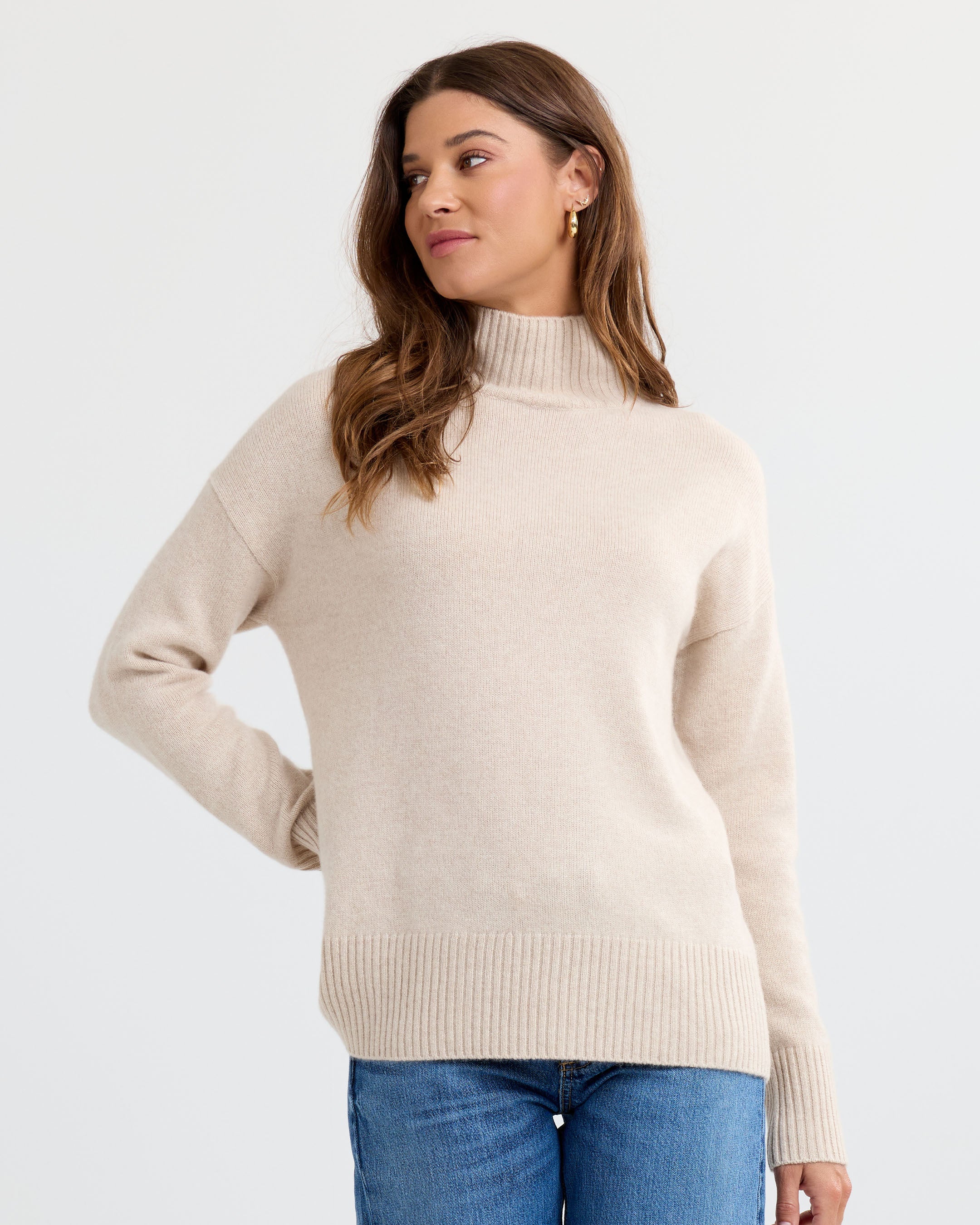 Oversized Cashmere Pullover - Image 4