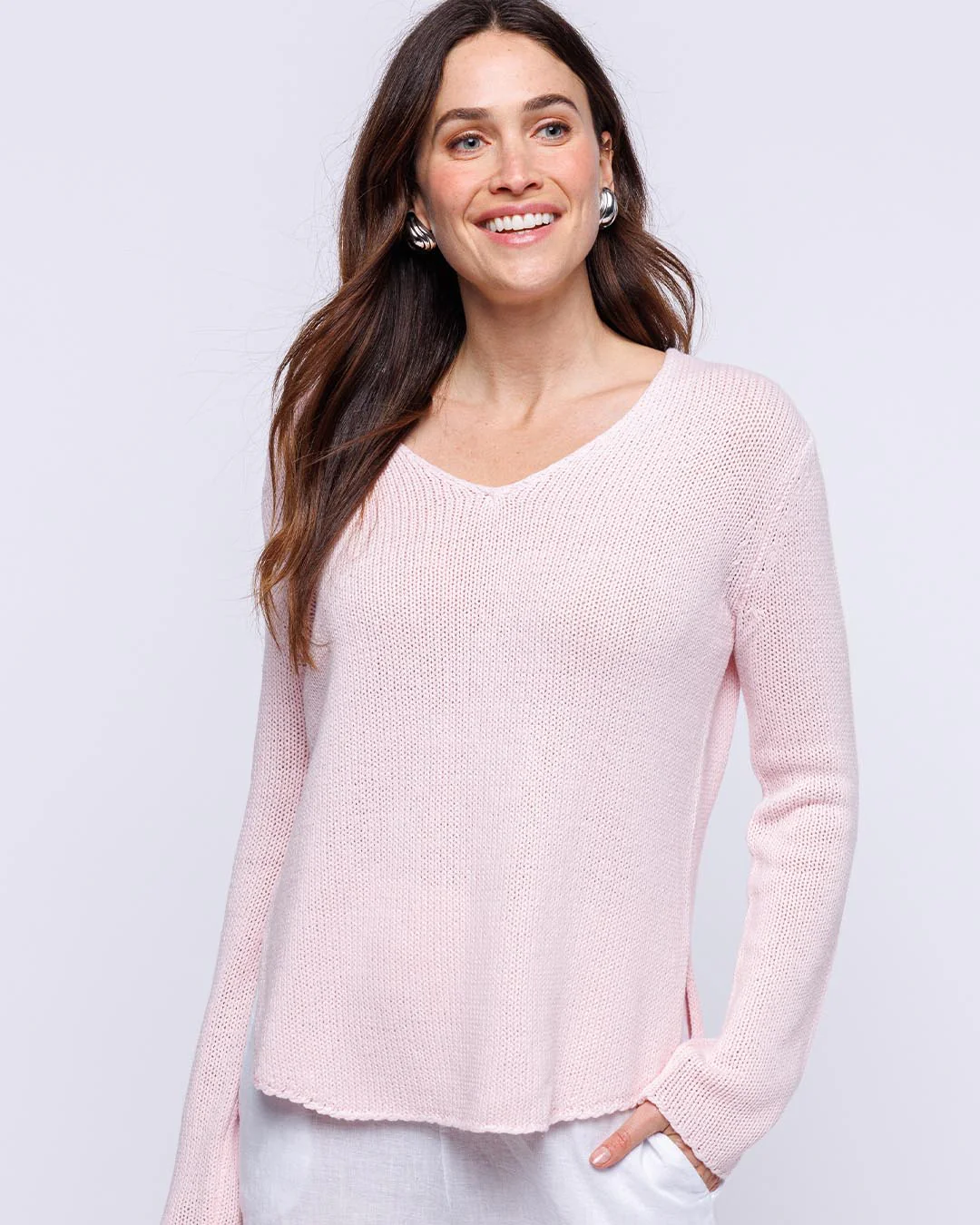 Round Edge V-Neck - Image 3